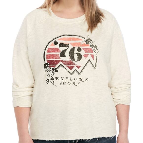 True Craft NWT '76 explore more graphic crewneck sweatshirt woman's size 2XL - Picture 1 of 12